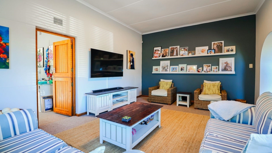 4 Bedroom Property for Sale in Heiderand Western Cape